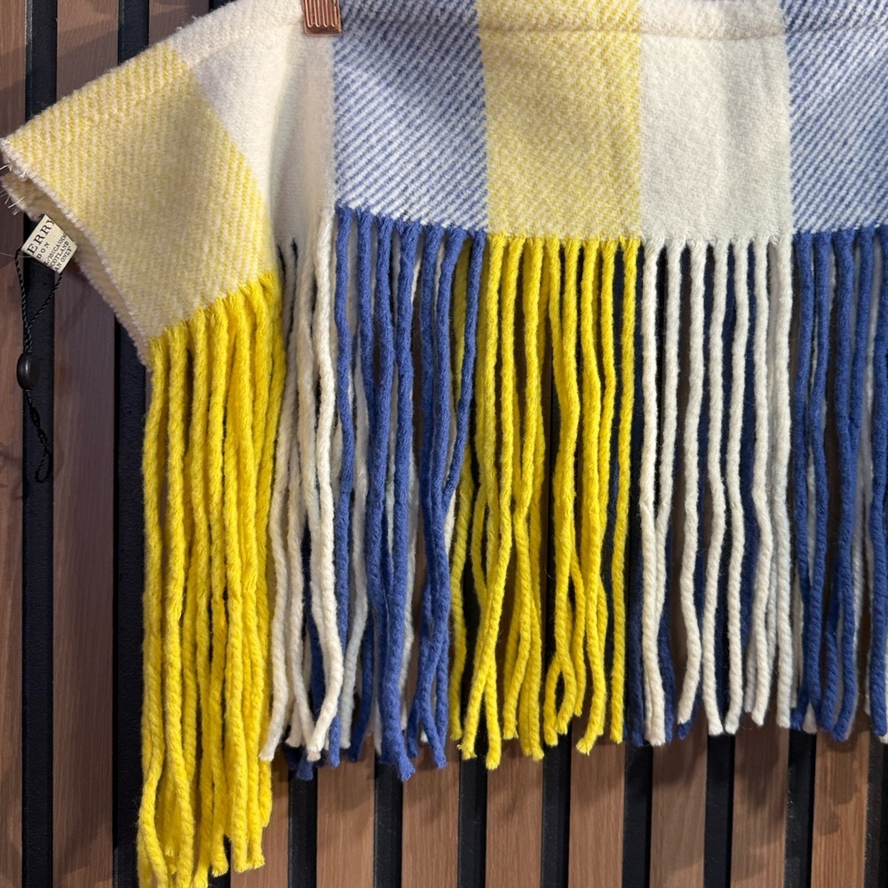 Burberry Colorful Plaid Fringe Shawl‎ - Picture 3 of 5